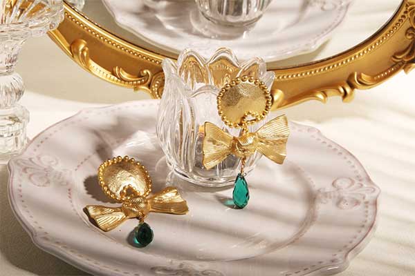 Catchy jewelry slogan ideas